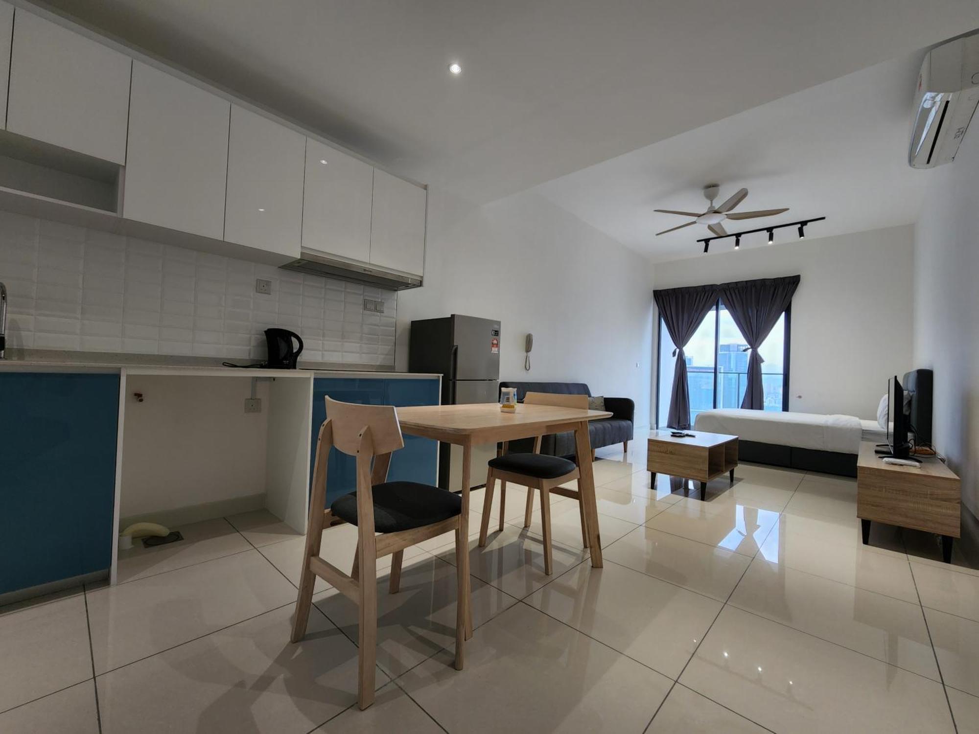 Infini Suites@ Continew Kl *